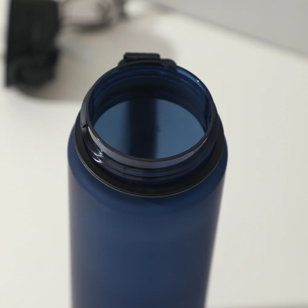 750ml Sports Water Bottle with Straw & Lock