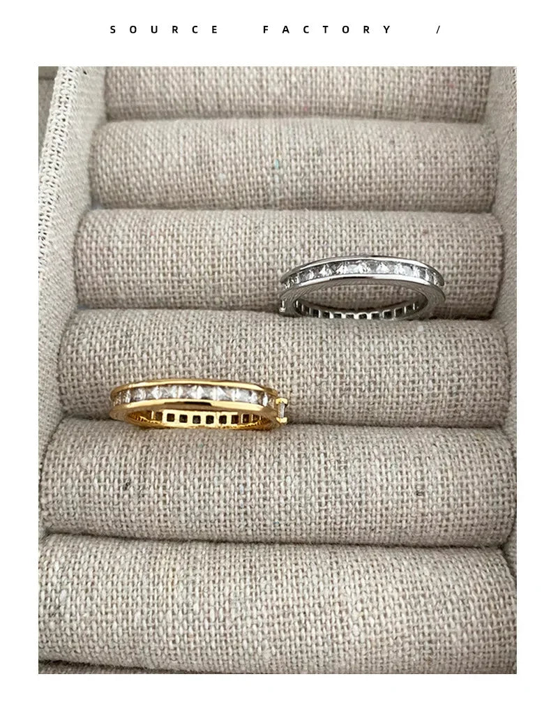 Fashionable Luxury Detachable Zircon Ring for Women High End Unique Style Two-Way Wearable Off-White Queen Design Jewelry