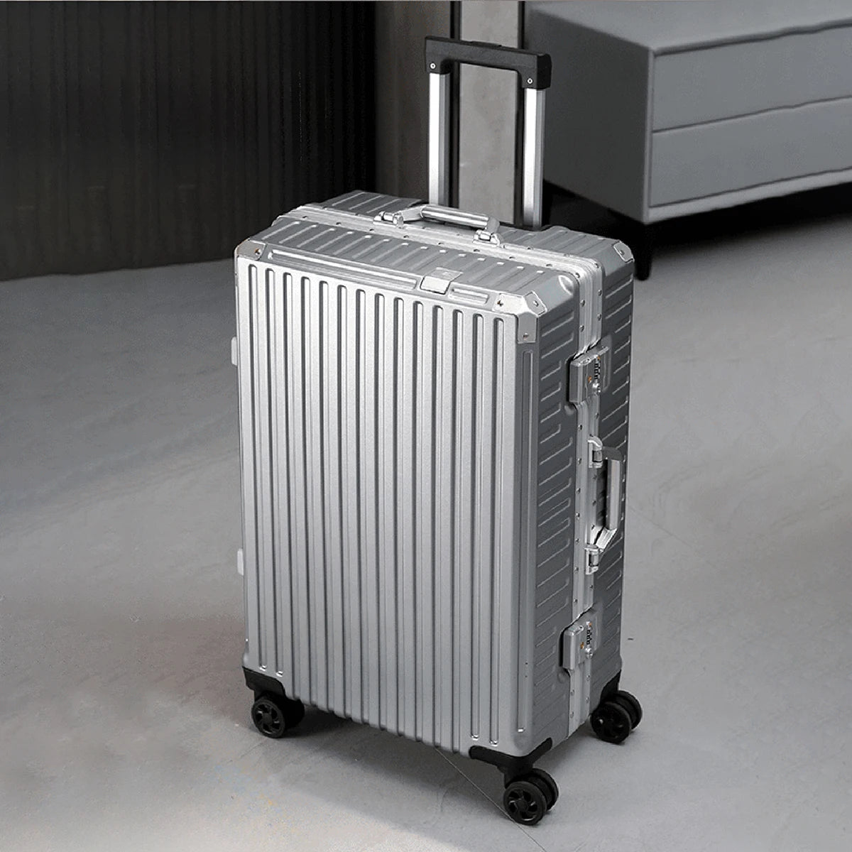 20 Inch Hardshell Carry-On Luggage with Aluminum Frame Lock