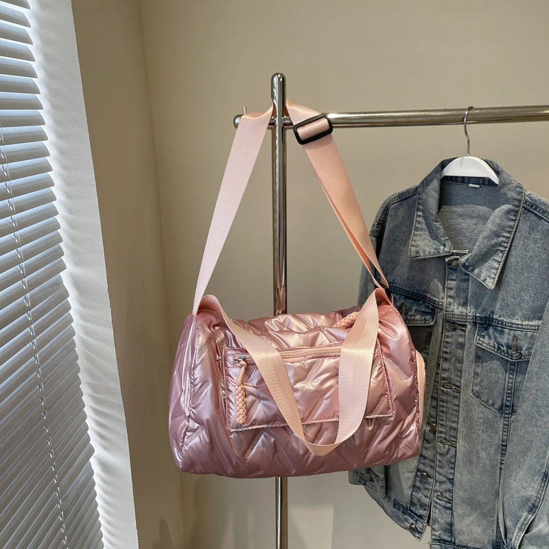 Women’s Large Travel Tote with Wet Dry Compartment