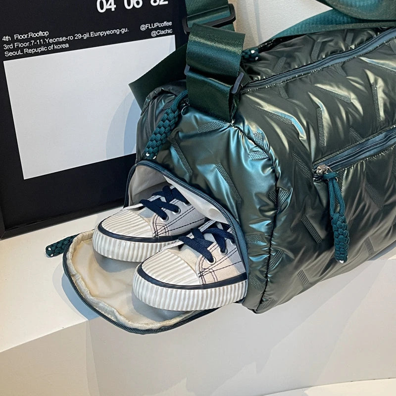 Women’s Large Travel Tote with Wet Dry Compartment