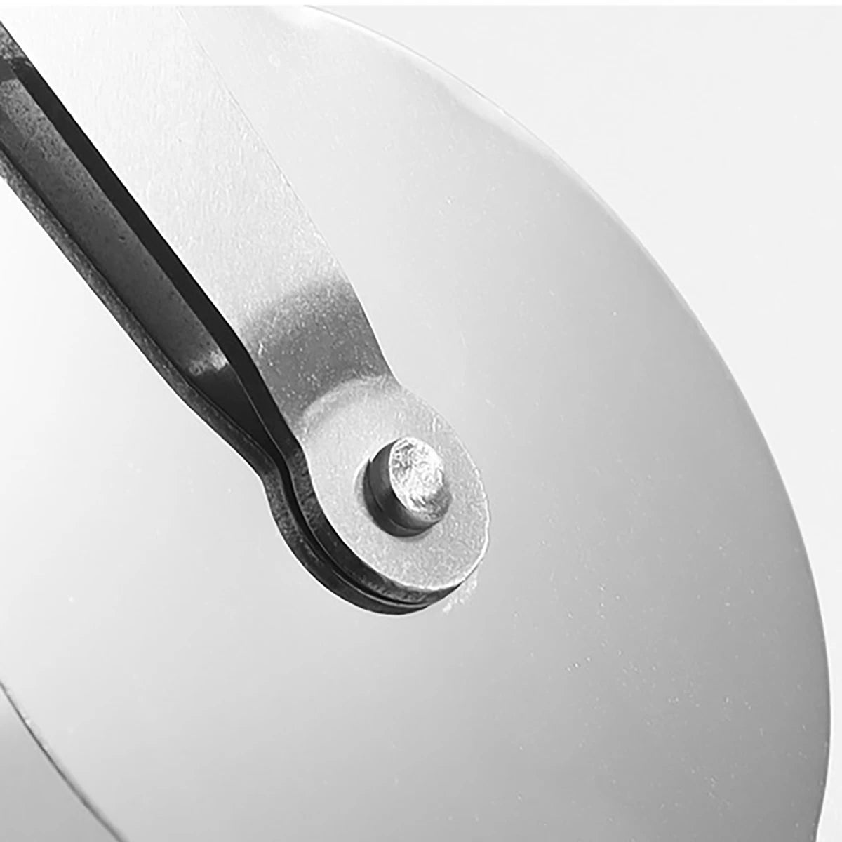 Stainless Steel Pizza Cutters Pastry Roller Cutter Pizza Knife Cookie Cake Roller Wheel Scissor Bakeware Kitchen Accessories