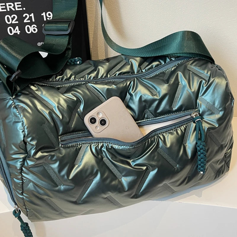 Women’s Large Travel Tote with Wet Dry Compartment