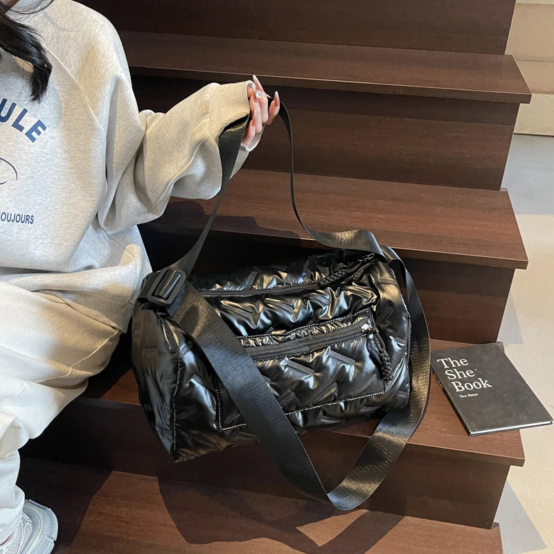 Women’s Large Travel Tote with Wet Dry Compartment