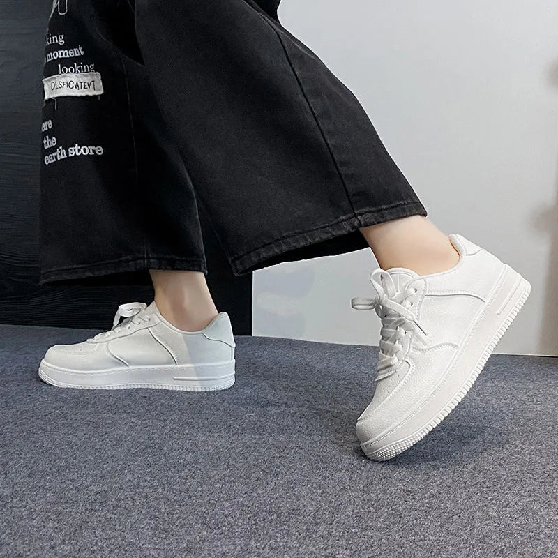 Women’s White Casual Sneakers Lightweight Flat Shoes