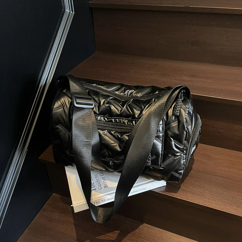 Women’s Large Travel Tote with Wet Dry Compartment