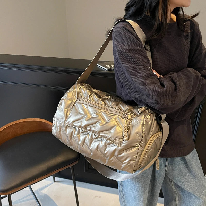 Women’s Large Travel Tote with Wet Dry Compartment