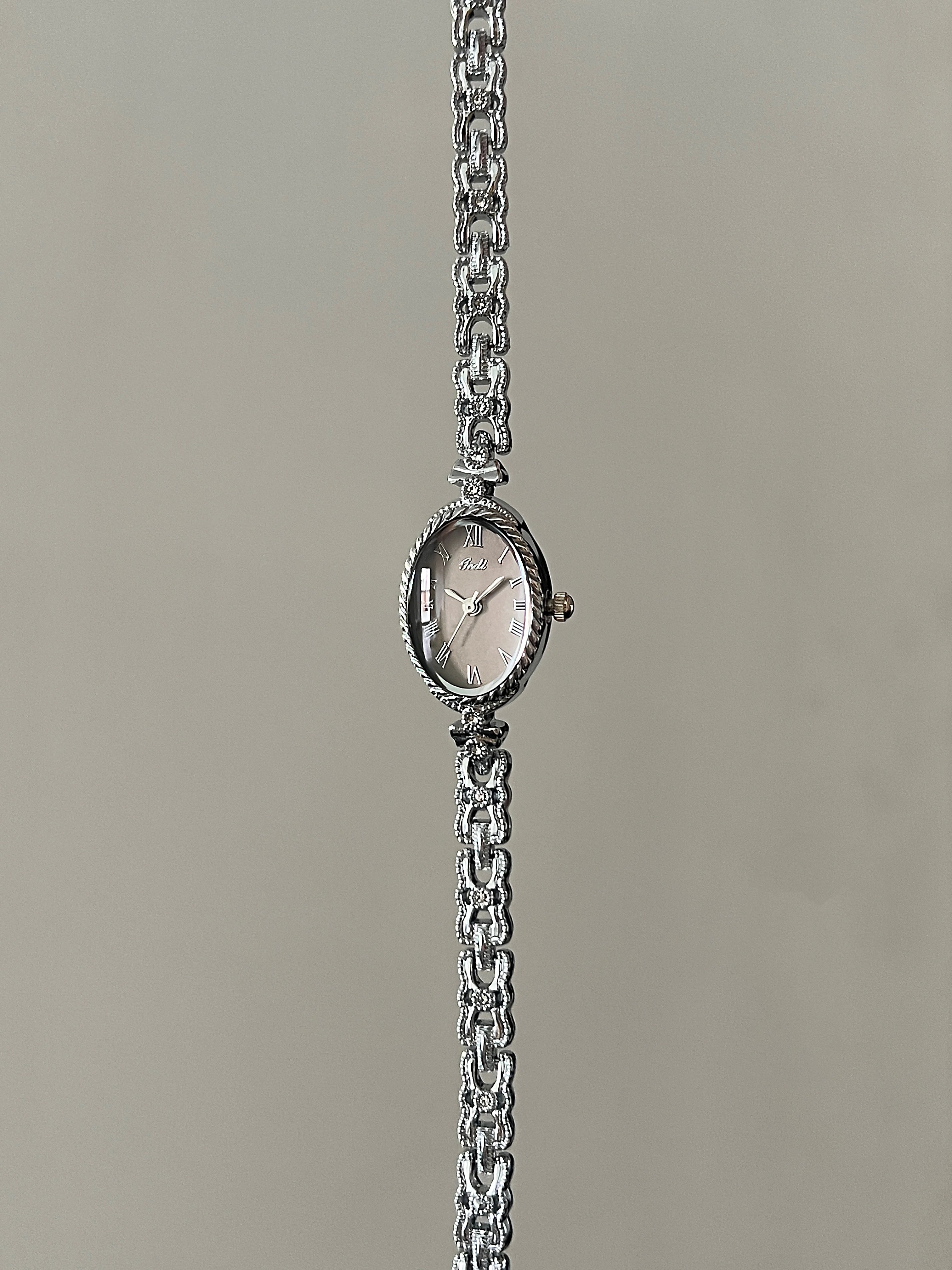 2025 NEW Vintage Silver Women's Watches GEDI Roman Numeral Display Oval Dial Woman's Quartz Wristwatch Clock Gift Accessories