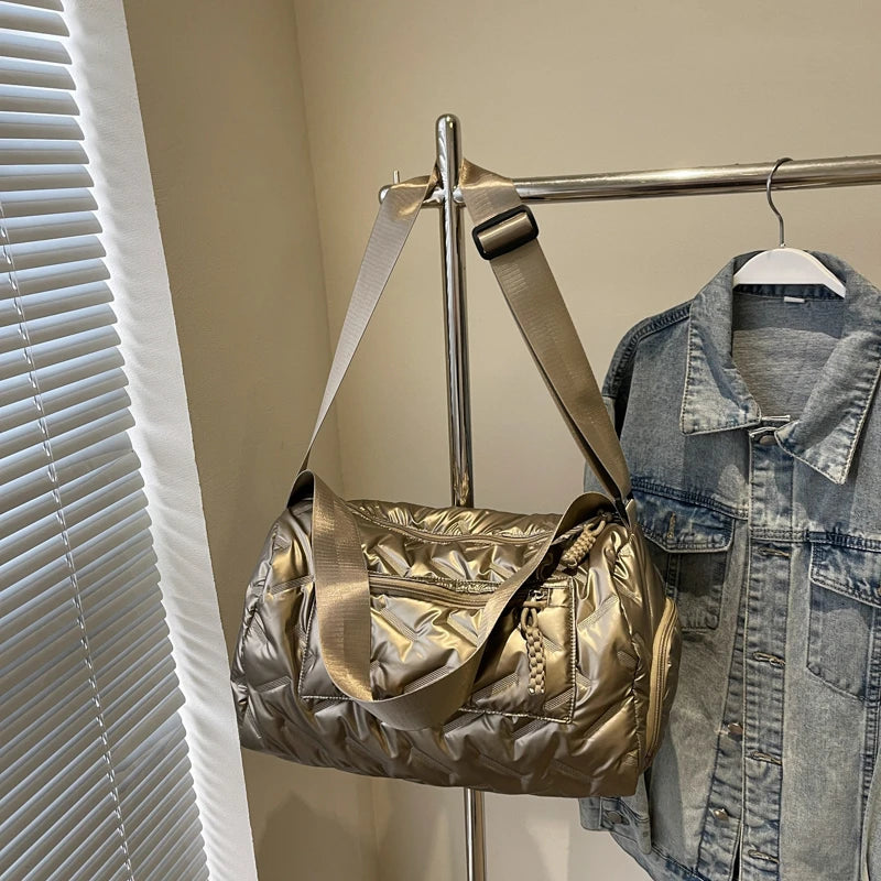 Women’s Large Travel Tote with Wet Dry Compartment