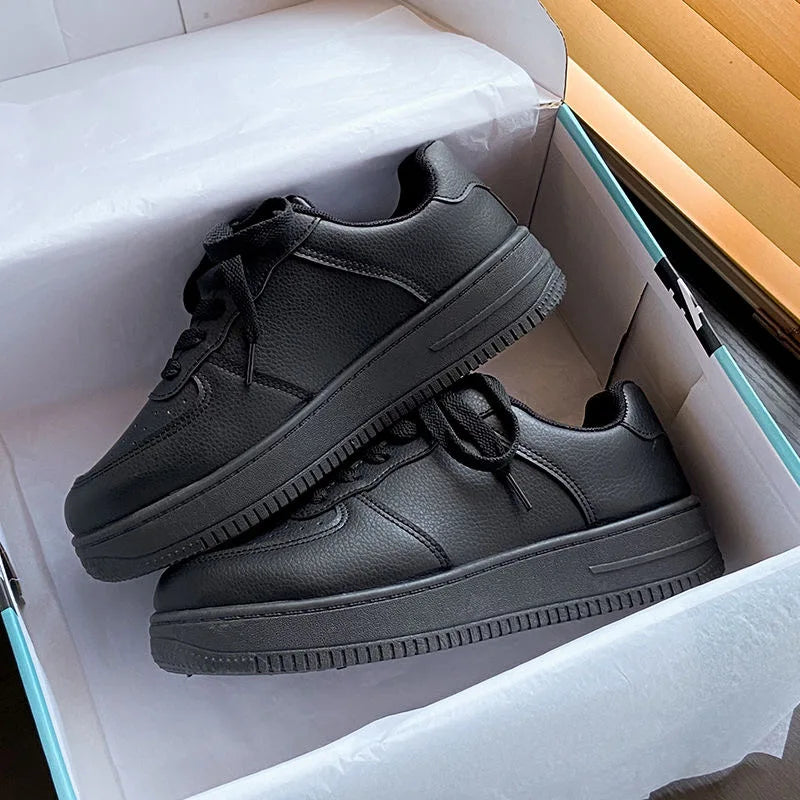 Women’s White Casual Sneakers Lightweight Flat Shoes