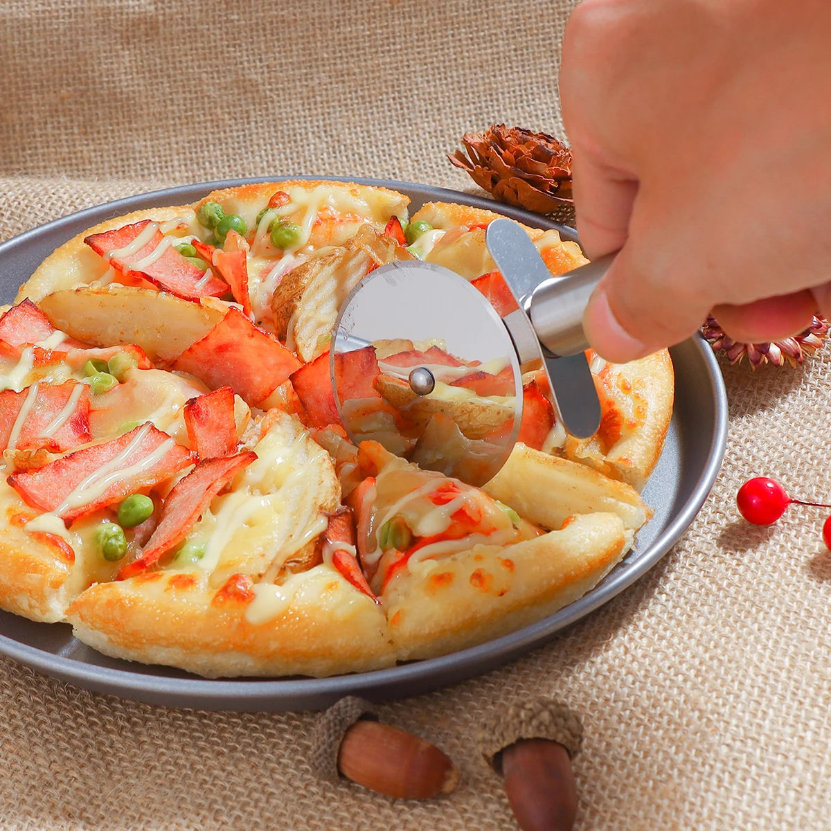 Stainless Steel Pizza Cutters Pastry Roller Cutter Pizza Knife Cookie Cake Roller Wheel Scissor Bakeware Kitchen Accessories