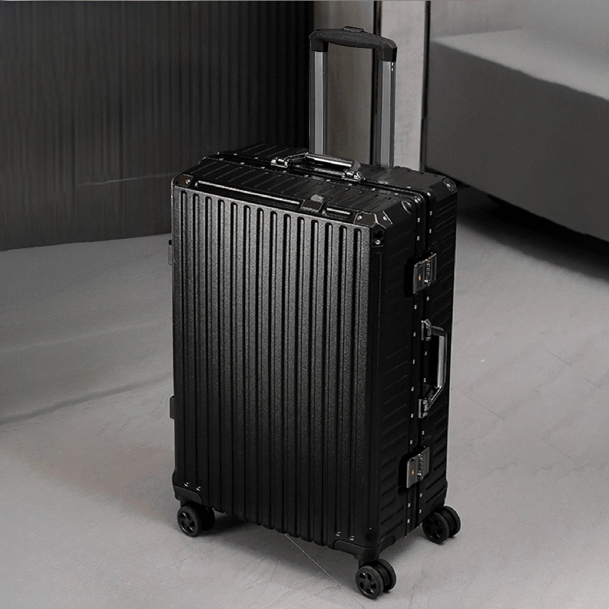20 Inch Hardshell Carry-On Luggage with Aluminum Frame Lock