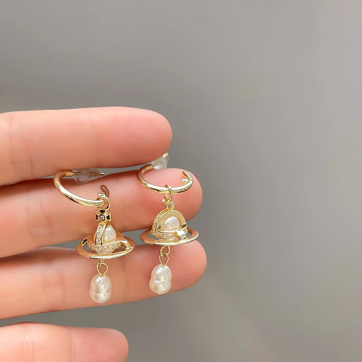 French Luxurious Personality Design Earrings Sweet Cool Style Women's Imitation Pearl Saturn Ear Jewelry High-End Feeling