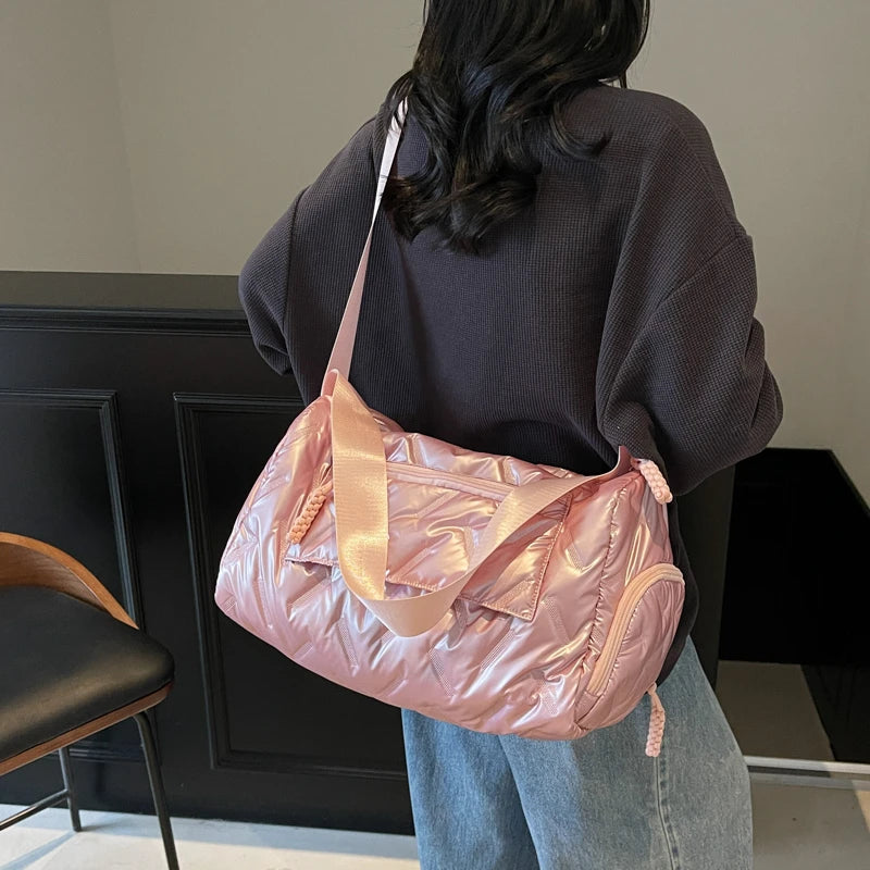 Women’s Large Travel Tote with Wet Dry Compartment