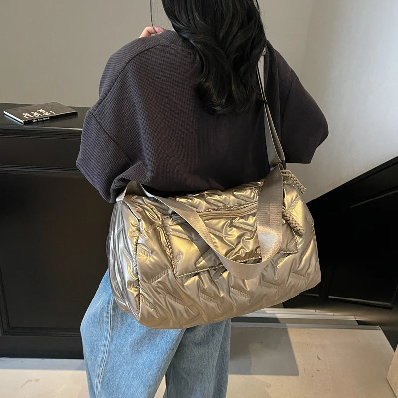 Women’s Large Travel Tote with Wet Dry Compartment