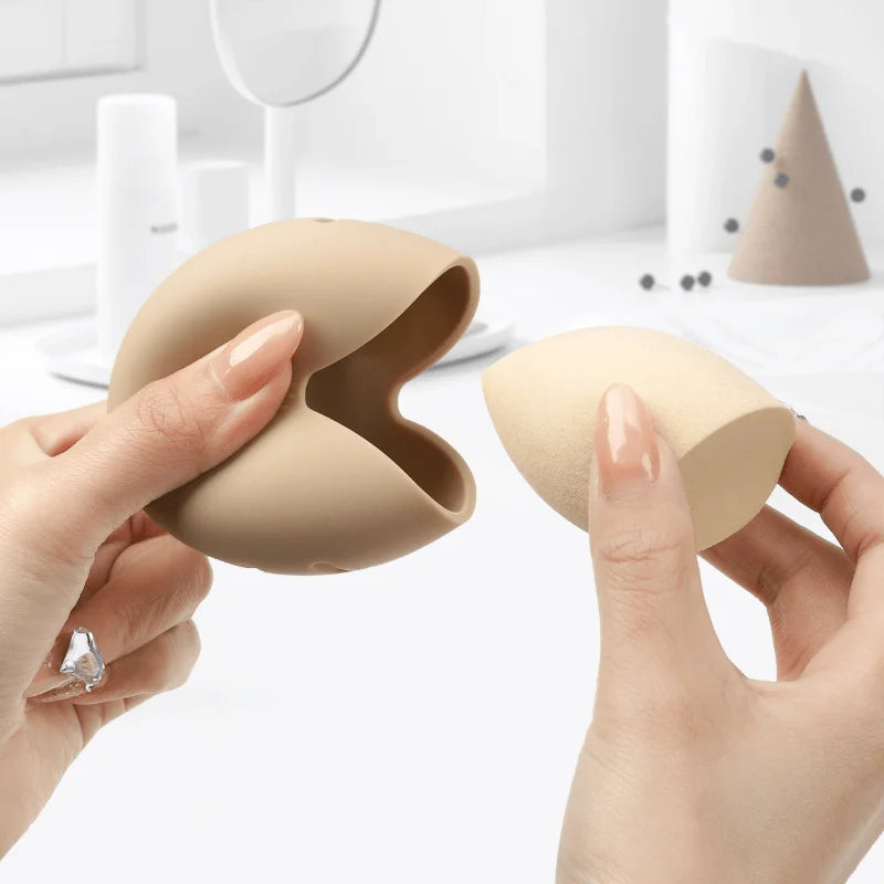 2pcs Cosmetic sponge holder, beauty mixer holder, travel cosmetic sponge storage box, silicone shatterproof cosmetic sponge box.