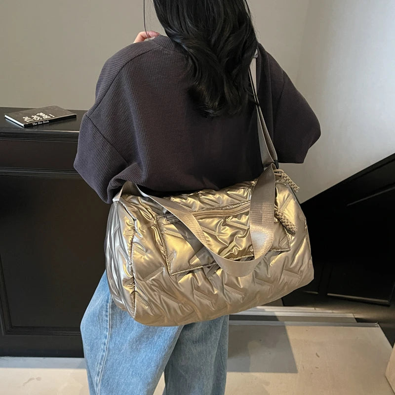 Women’s Large Travel Tote with Wet Dry Compartment