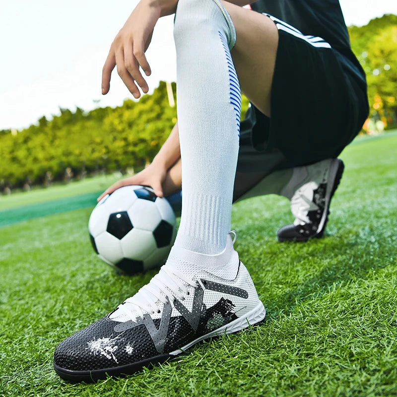 TF/FG on sale professional sports shoes, personalized and fashionable football shoes