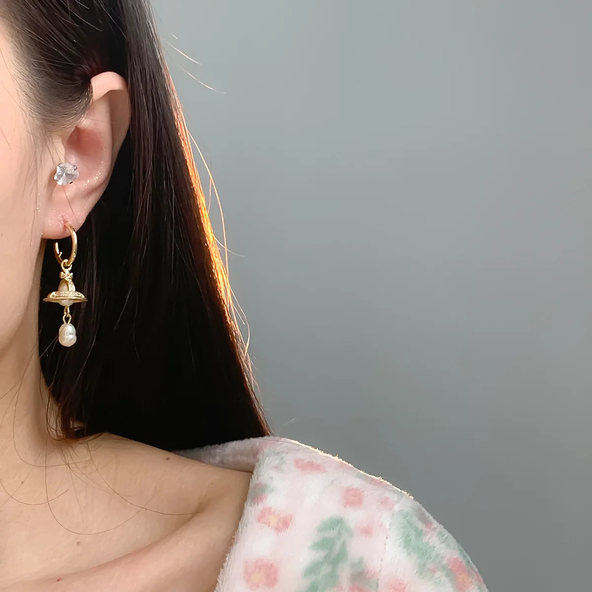 French Luxurious Personality Design Earrings Sweet Cool Style Women's Imitation Pearl Saturn Ear Jewelry High-End Feeling