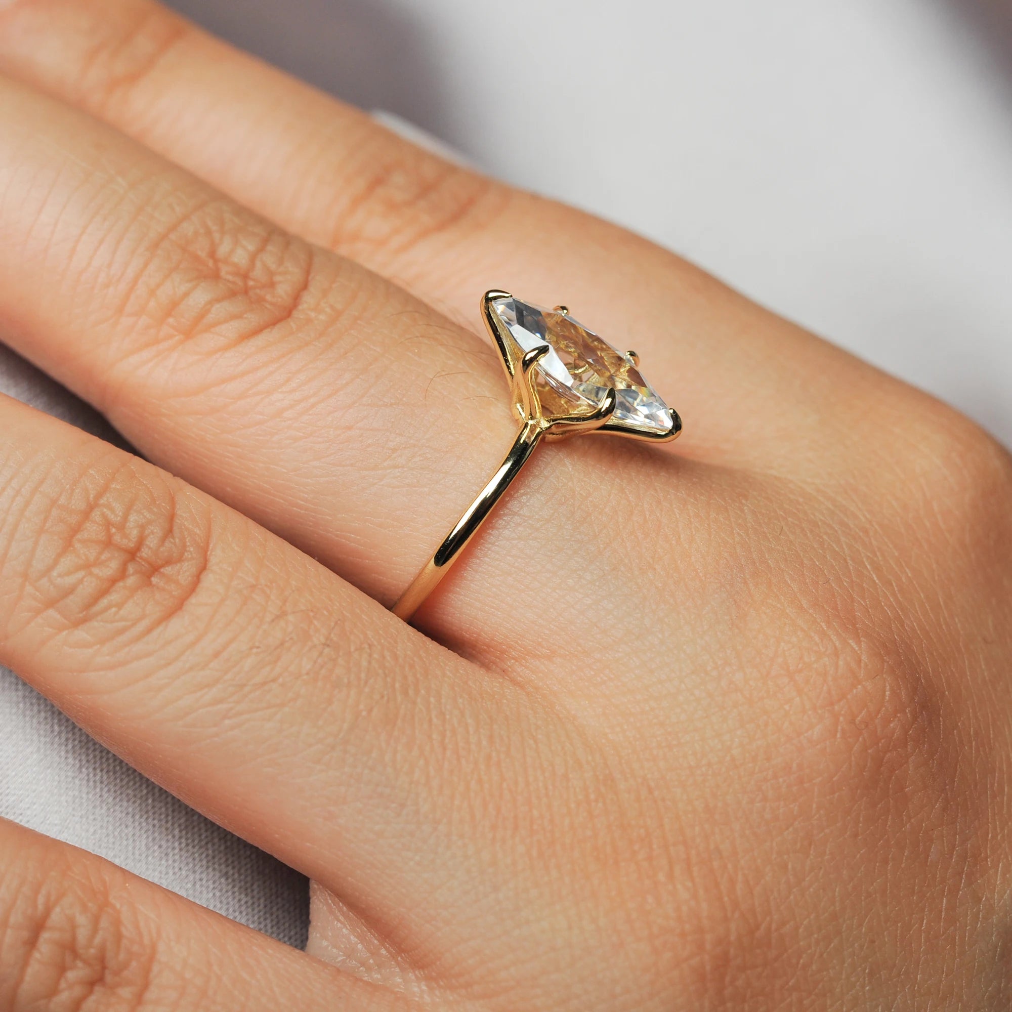 Potiy Vintage 9ct 5A Marquise Shape Cubic Zirconia Solitaire Engagement Ring For Women 925 Sterling Silver 14K Yellow Gold