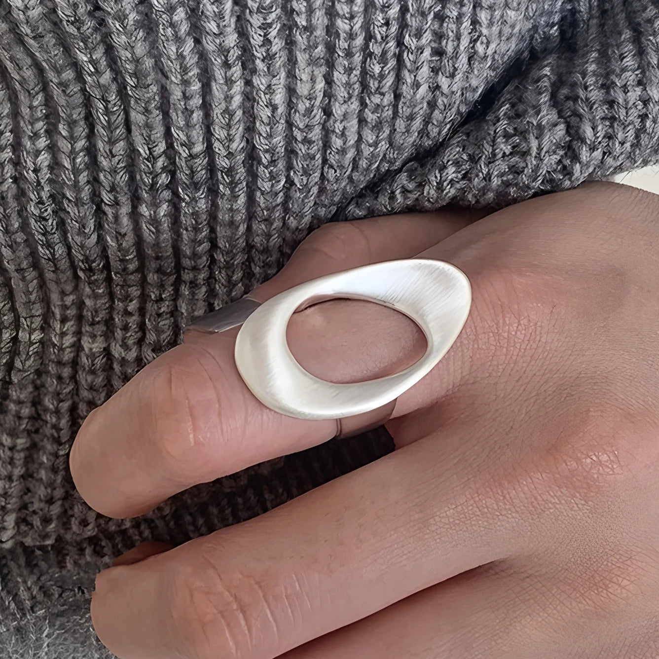 PANJBJ 925 Sterling Silver Geometry Crystal Ring For Women Ellipse Exaggerated Punk Water Drop Open Jewelry Gift Dropshipping