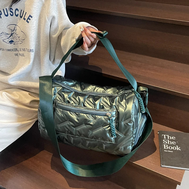 Women’s Large Travel Tote with Wet Dry Compartment