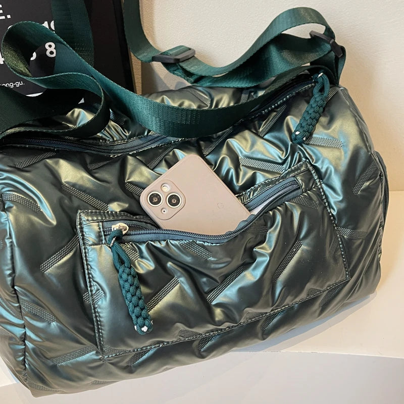 Women’s Large Travel Tote with Wet Dry Compartment