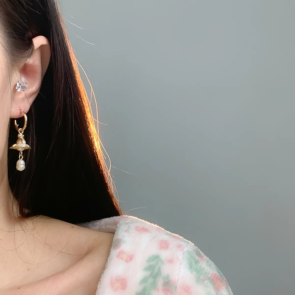 French Luxurious Personality Design Earrings Sweet Cool Style Women's Imitation Pearl Saturn Ear Jewelry High-End Feeling