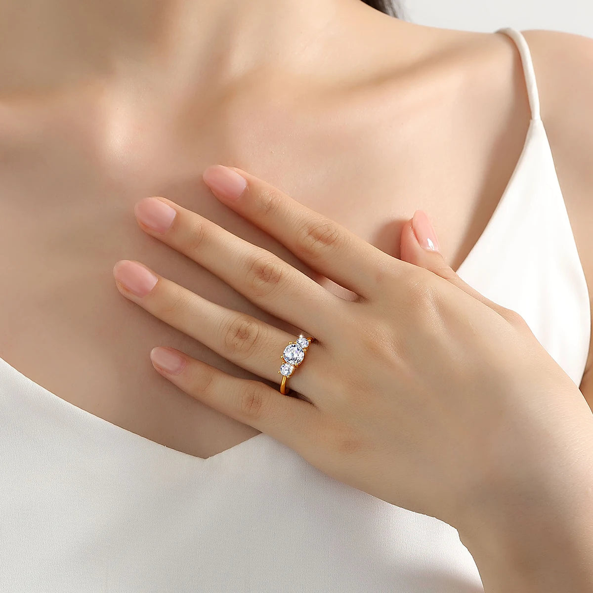 With Certificate 18k Gold Ring Moissanite For Women 3 Stone 100% Real Initial Luxury K Gold Jewelry Engagement Gift Wholesale