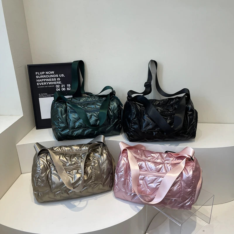 Women’s Large Travel Tote with Wet Dry Compartment