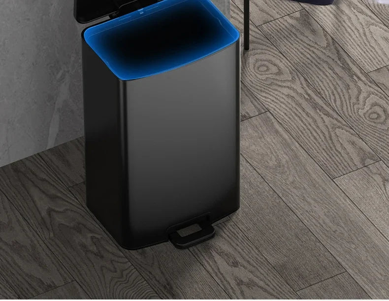 Kitchen Eye-Catching Garbage Can High-Standing Trash Bin Stylish Home Living Room Roller Creative Mobile Bedroom Bin