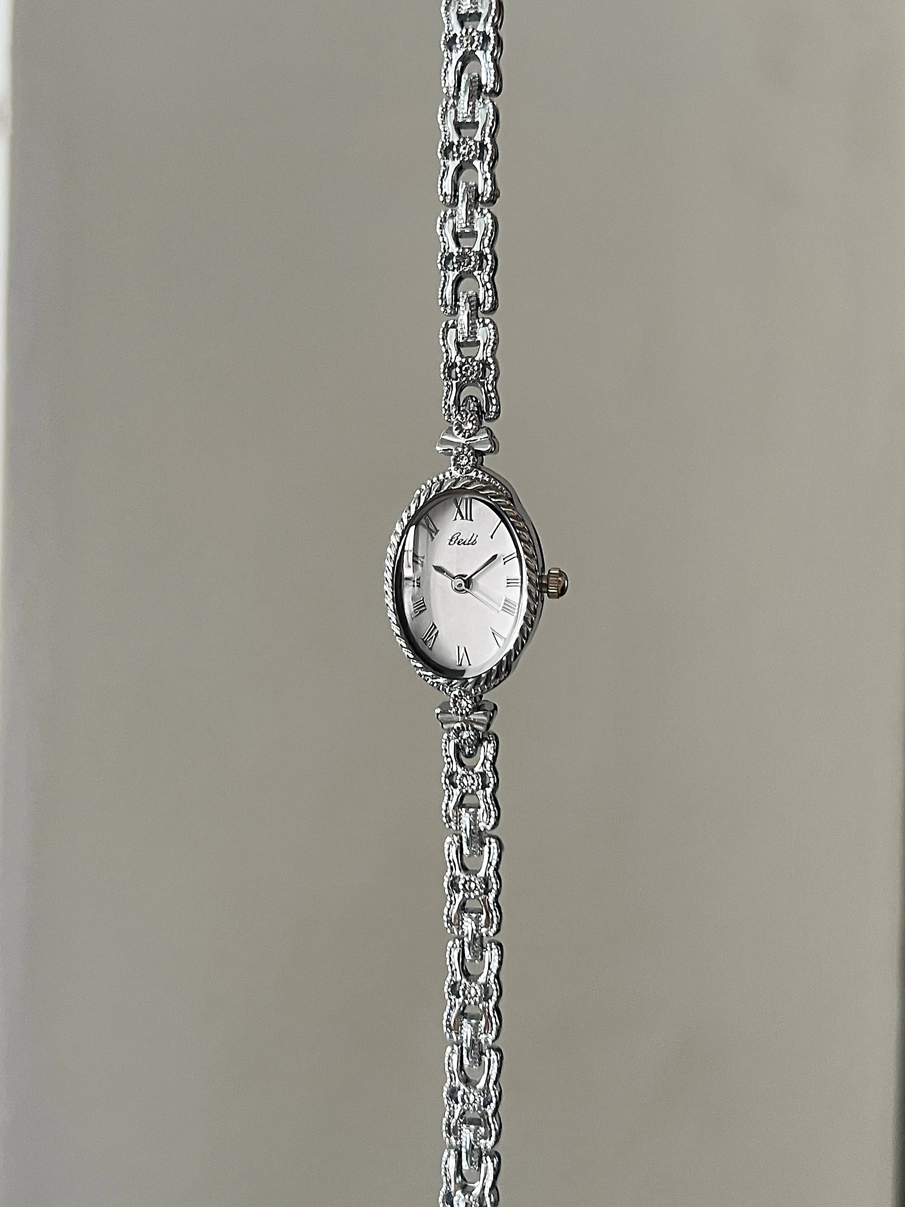 2025 NEW Vintage Silver Women's Watches GEDI Roman Numeral Display Oval Dial Woman's Quartz Wristwatch Clock Gift Accessories